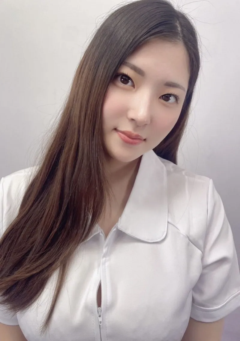 개쩌는 AV 신인 배우